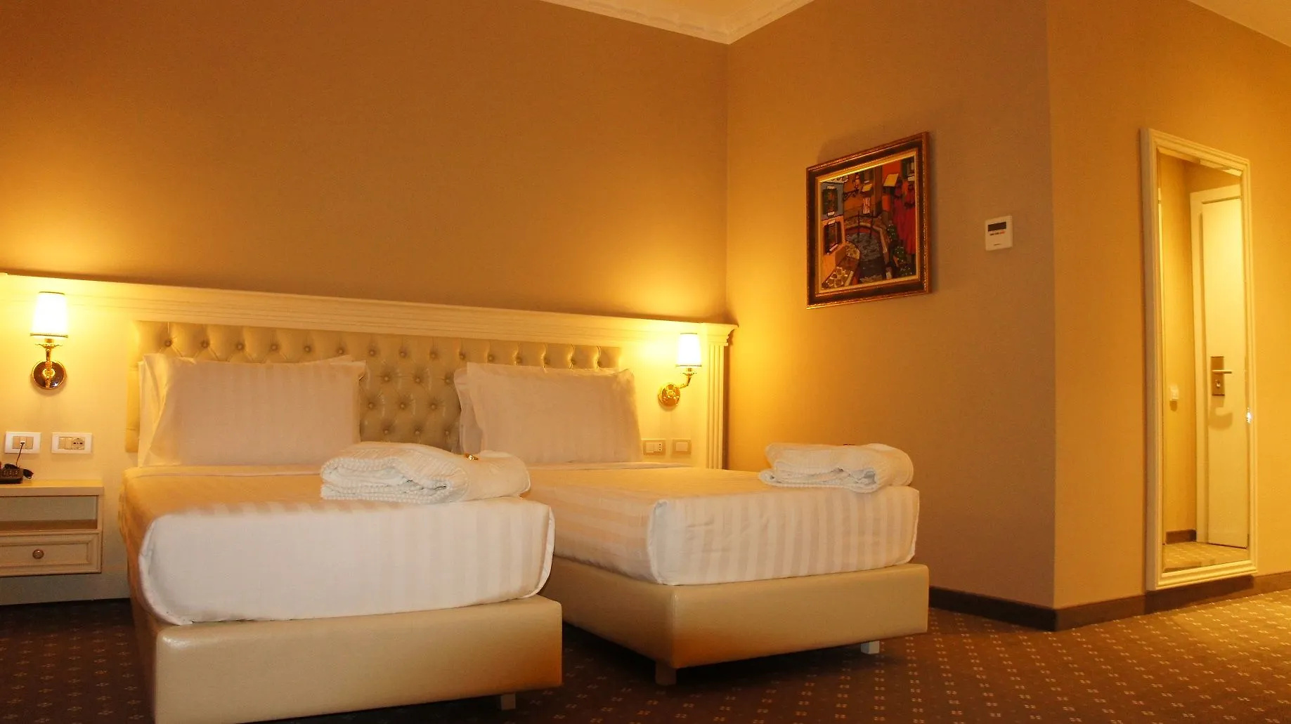 Lot Boutique Hotel By Hotels And Preference Tirana Albánia