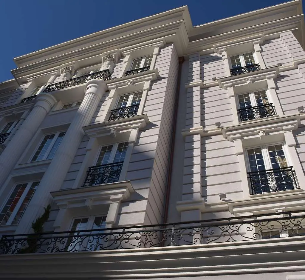 Lot Boutique Hotel By Hotels And Preference Tirana 5*,  Albánia
