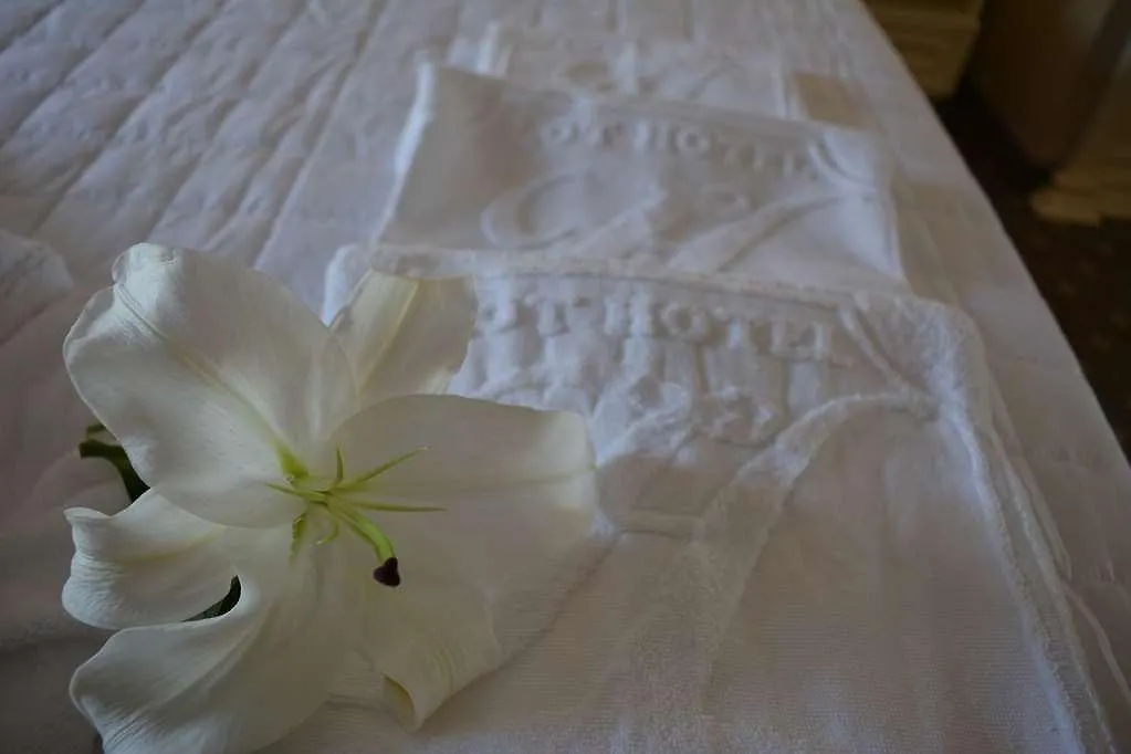 *****  Lot Boutique Hotel By Hotels And Preference Tirana Albánia