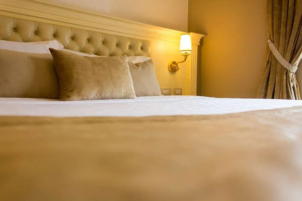 Lot Boutique Hotel By Hotels And Preference Tirana