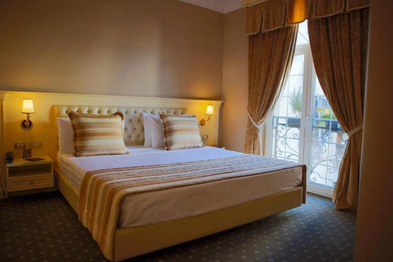 *****  Lot Boutique Hotel By Hotels And Preference Tirana Albania